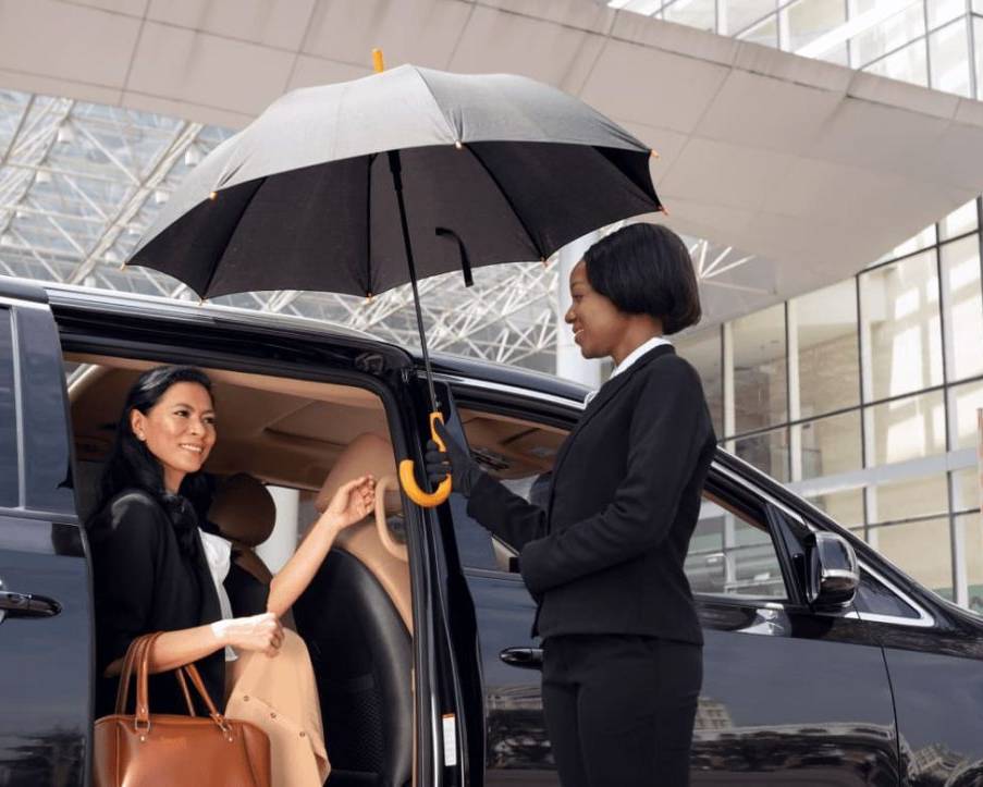 Top 7 Benefits of Hiring a Chauffeur Service in Australia