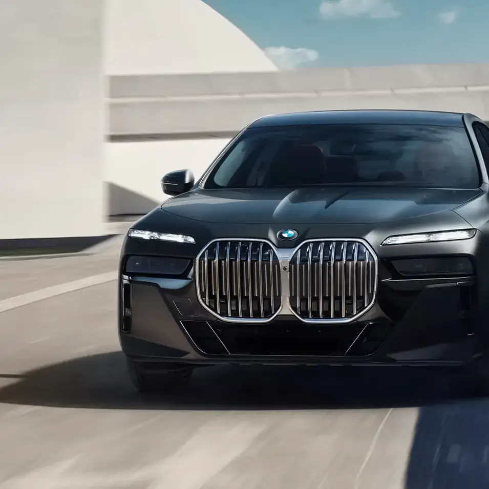 BMW 7 Black