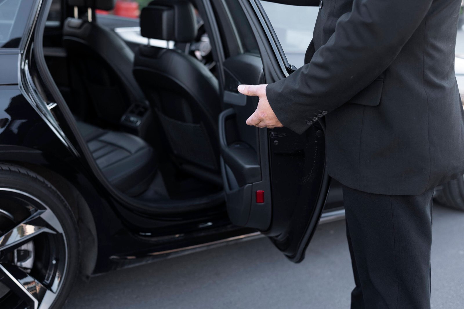 chauffeur car